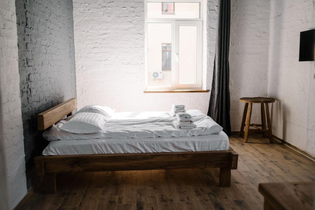 Hotel Dynasty Kamianets-Podilskyi Luaran gambar